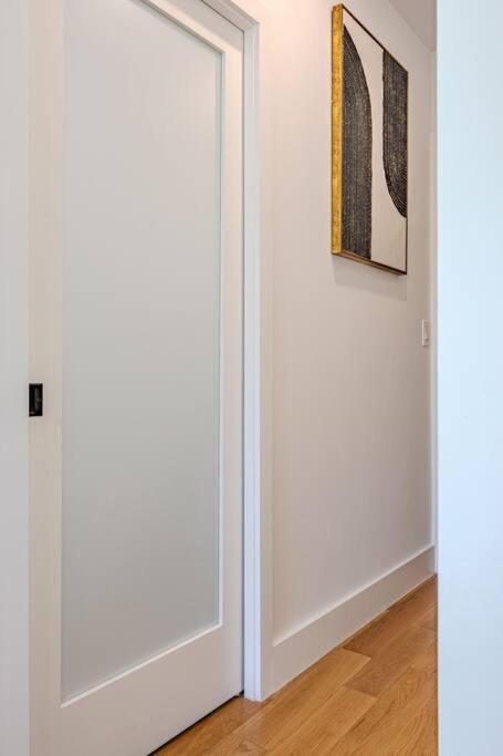 Stylish, Modern & Cozy