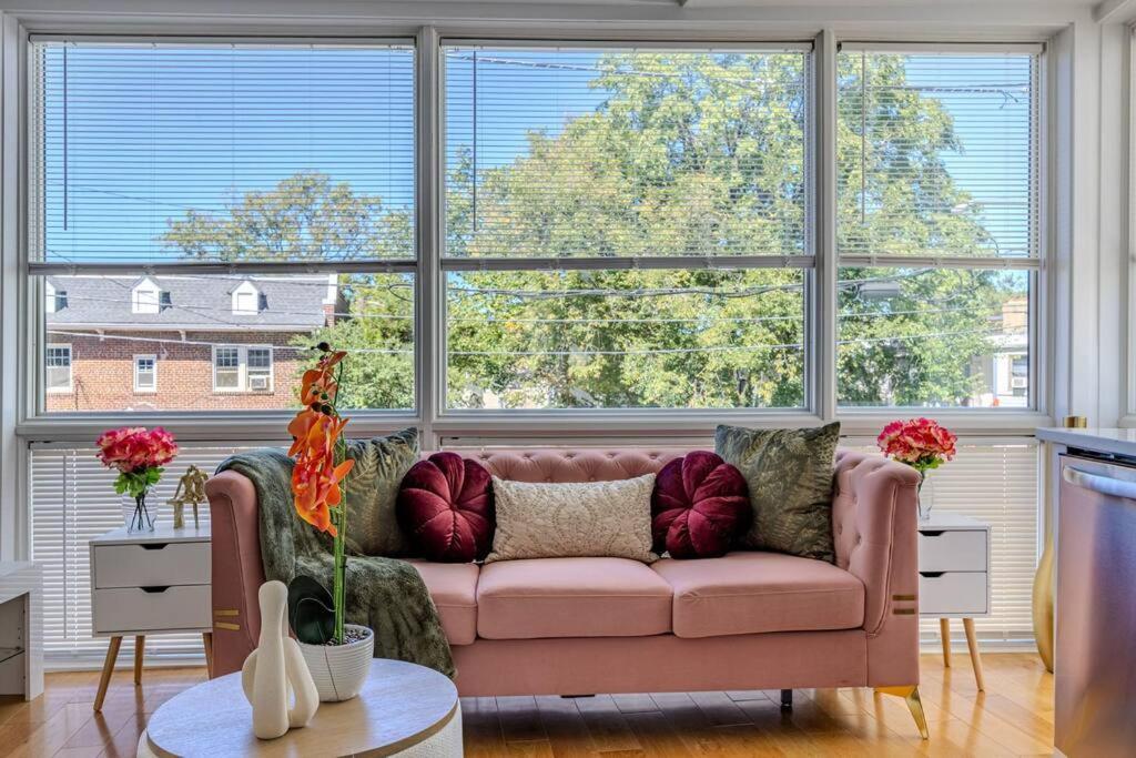 Apartment Stylish, Modern & Cozy Washington